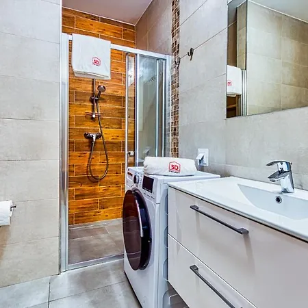 Apartament Nad Lasem - 5d Lejlighed *